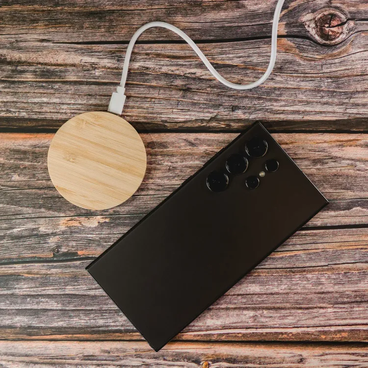 Arc Round Bamboo Wireless Charger  - Lifestyle 2