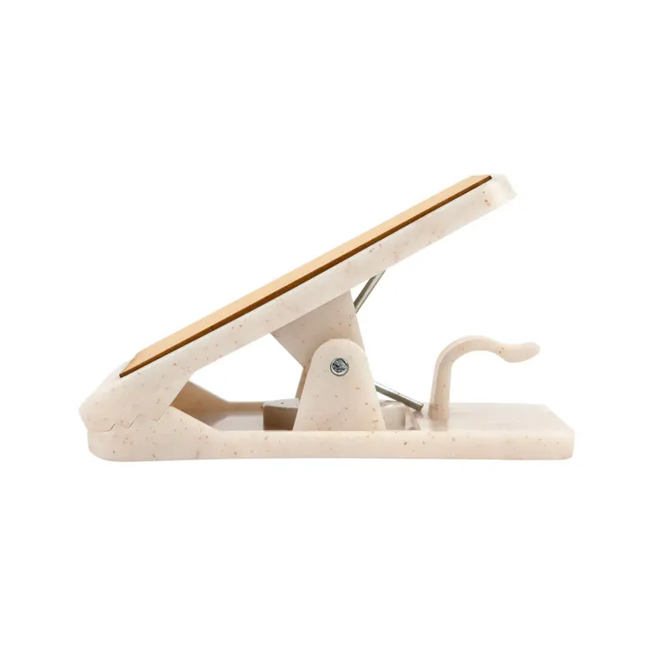 Mako Magnetic Clip - Angle 3