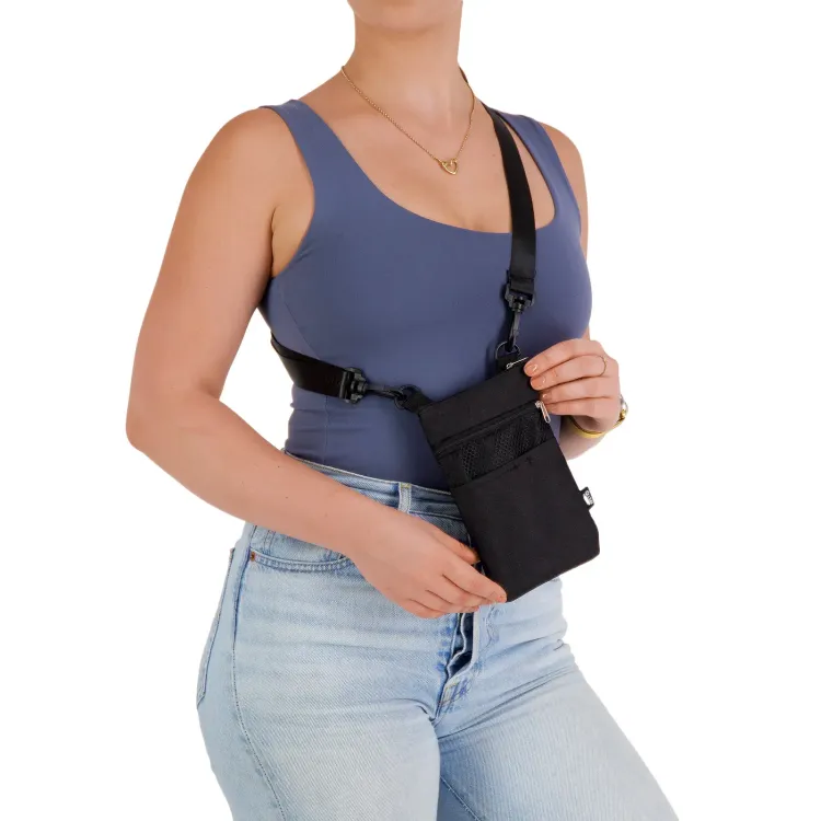 Wallaby Neck Pouch - Lifestyle 4