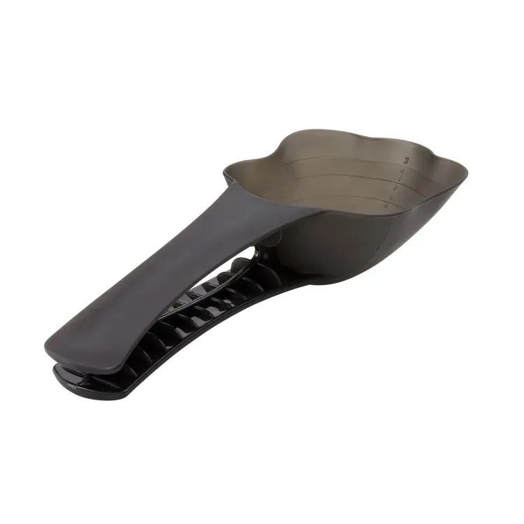 Pet Food Scoop - Angle
