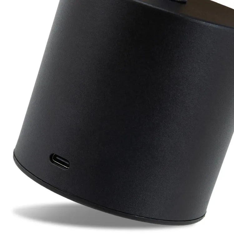 Nouveau Rechargeable Table Lamp — Detail