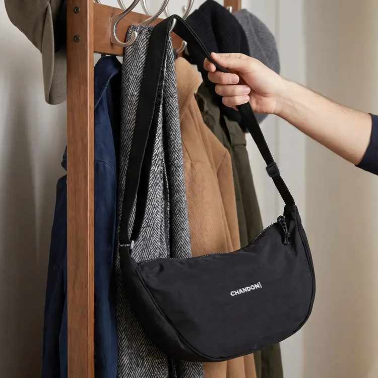 Selene Moon Bag — Feature
