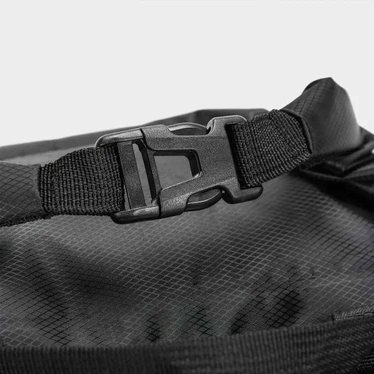 Nevis Dry Bag – 20L — Buckle