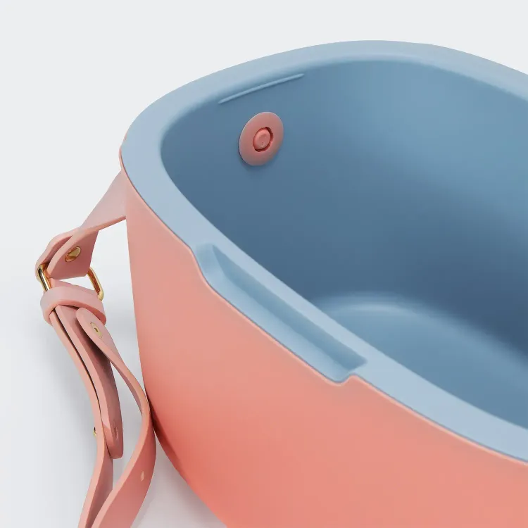 Daisy Cooler — Inside