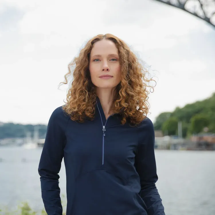 Cutter & Buck Adapt Womens Half Zip — Feature