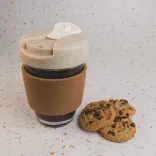 Vienna Eco Coffee Cup /  Cork Band - Lifestyle