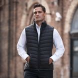 snow-mens-vests-model-in-black-vest.jpg